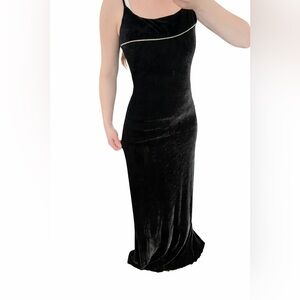 VTG Y2K Betsy & Adam black velvet silver/metalic iridescent rhinestone gown 1990